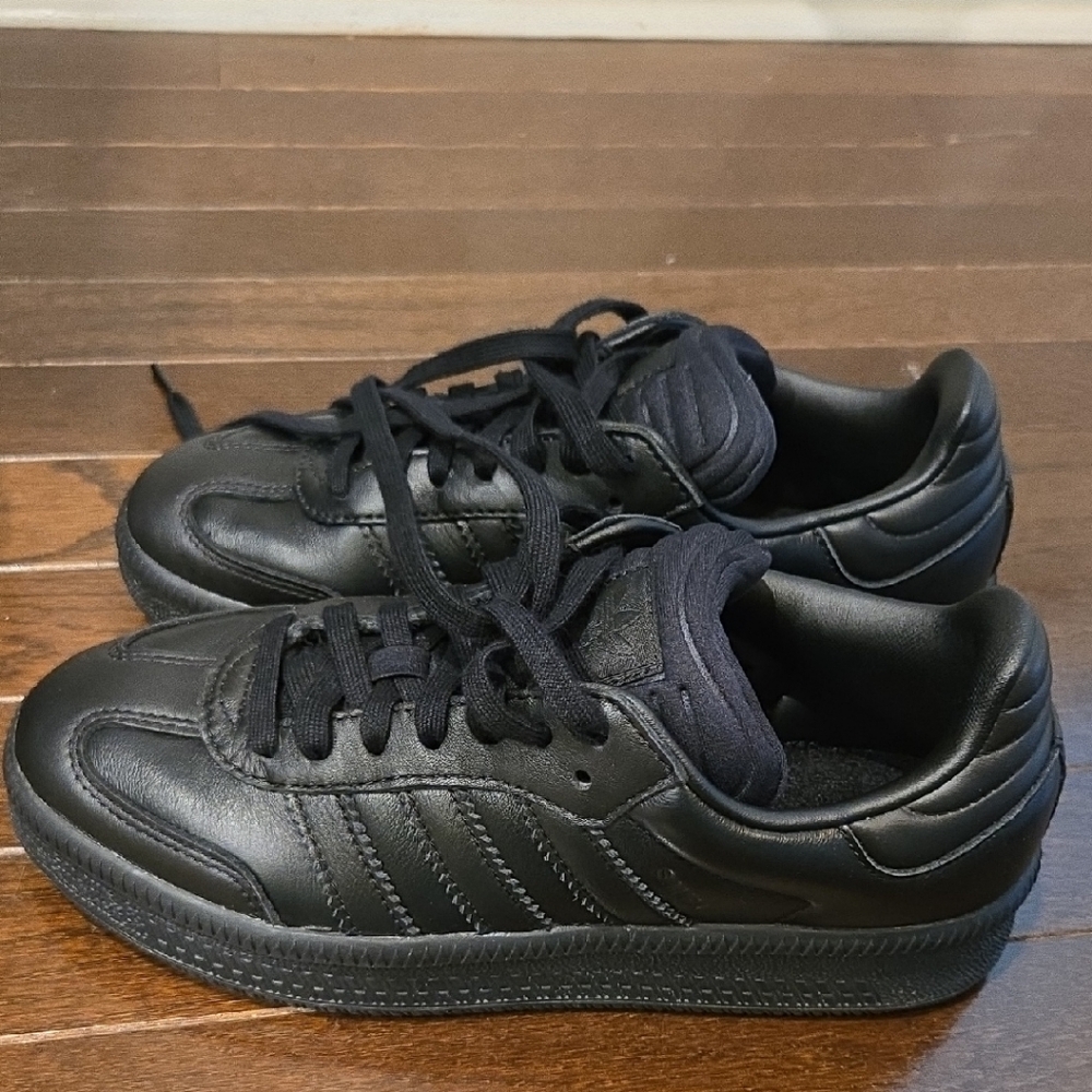 adidas Women's Black Sambas